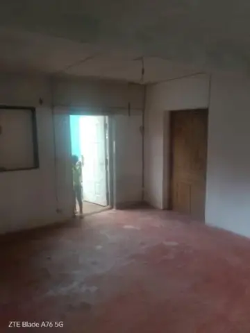 Trano Ahofa 1 ch. à louer — Ivato — 150 000 Ar | Fonenako