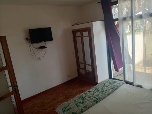 Appartement à louer — Ambohibao - photo 5