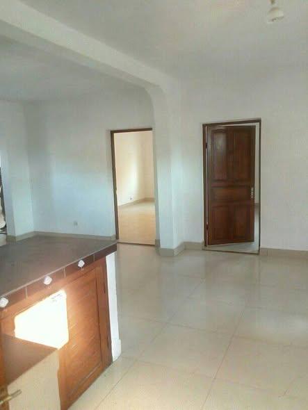 Appartement 3 ch. à louer — Iavoloha - photo 3