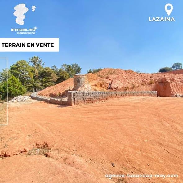 Entrepôt à vendre — Lazaina - photo 1