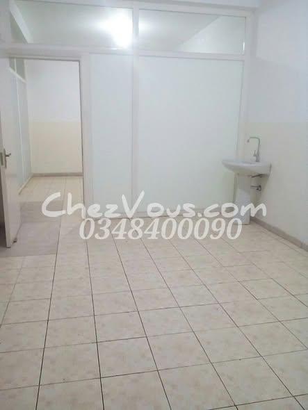 Local commercial 150 m² à louer — Ankadimbahoaka - photo 4
