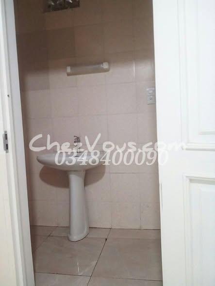 Local commercial 150 m² à louer — Ankadimbahoaka - photo 5