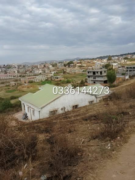Maison 3 ch. à vendre — Andoharanofotsy - photo 1
