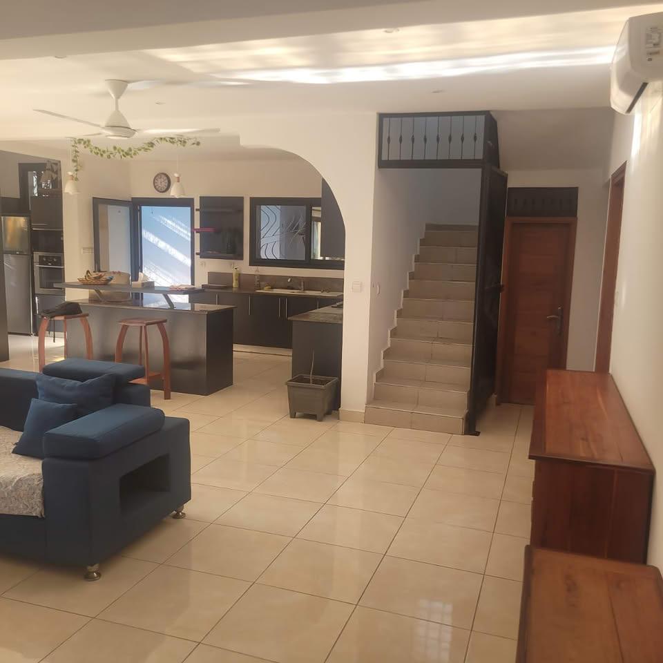 Maison 3 ch. 168 m² à vendre — Mahajanga - photo 5