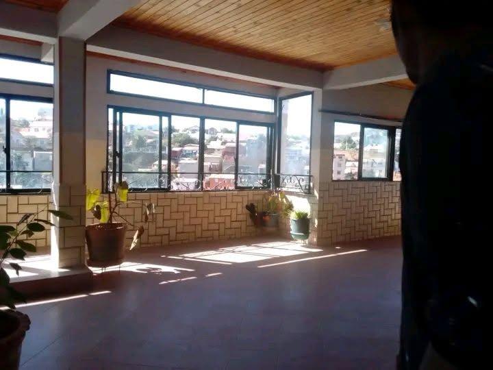 Location · Appartement · Ambatobe, Antananarivo - photo 1
