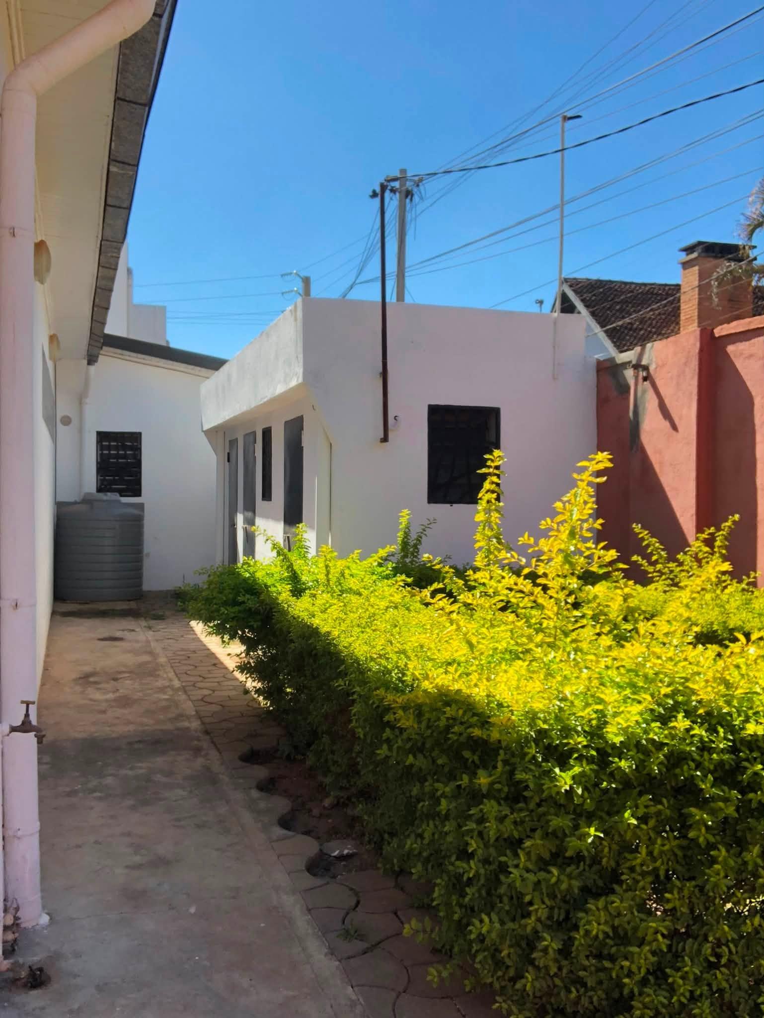 Location · Maison · Ambatobe, Antananarivo - photo 2