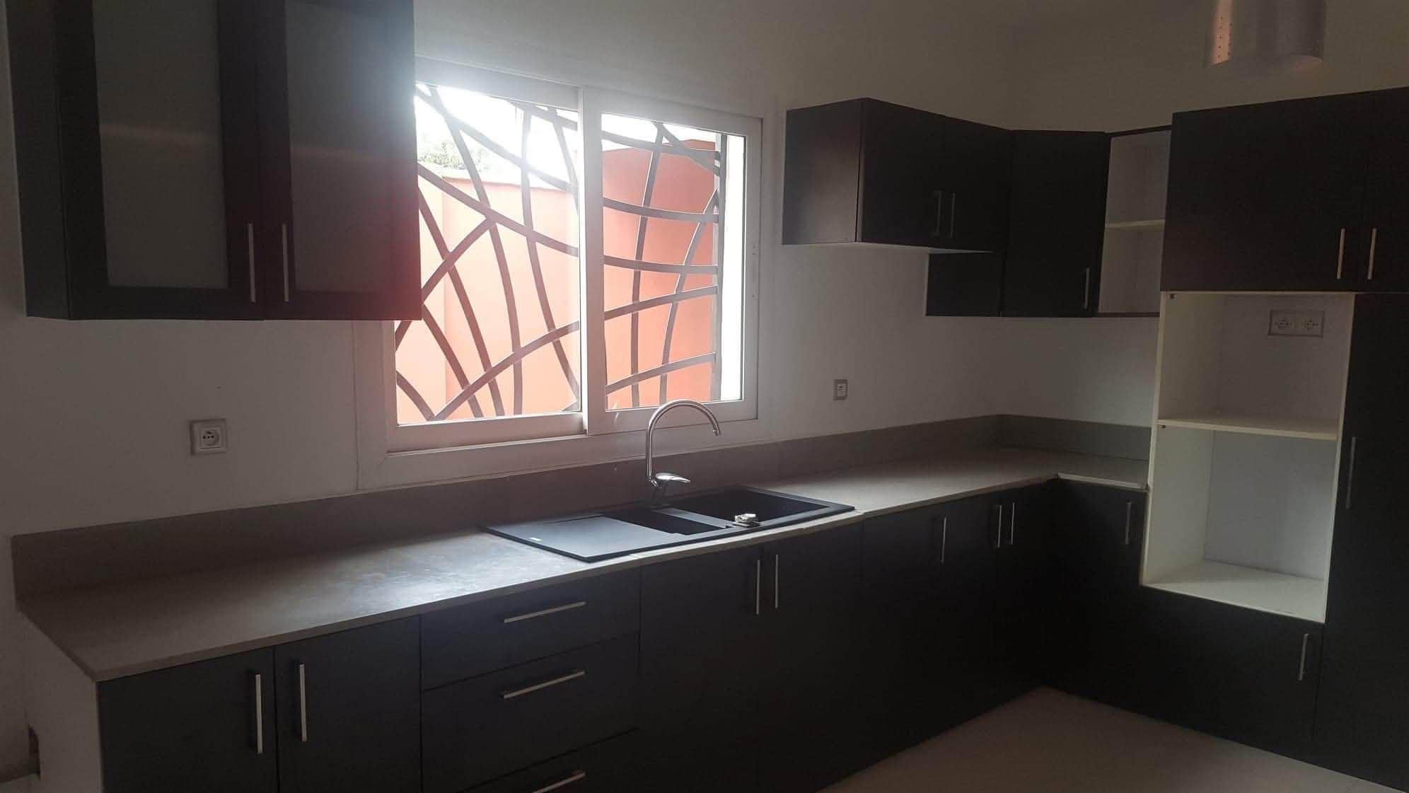 Location · Maison · Ambatobe, Antananarivo - photo 8