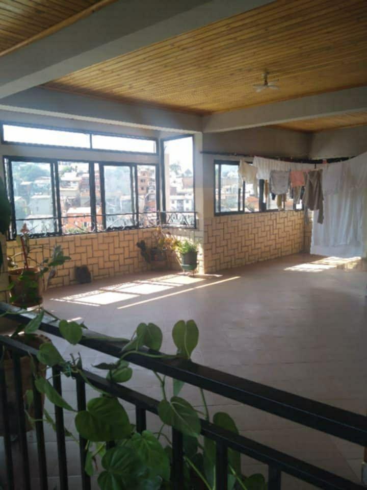 Location · Trano Ahofa · Ambatobe, Antananarivo - photo 1