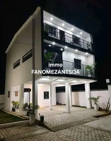 Maison 2 ch. à louer — Itaosy — 1 500 000 Ar | Fonenako