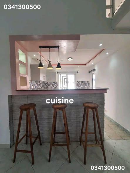 Maison 2 ch. à louer — Itaosy - photo 3