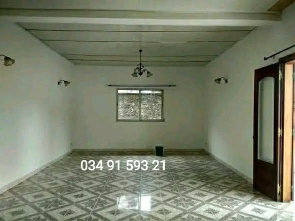 Maison 4 ch. à louer — Toamasina - photo 5