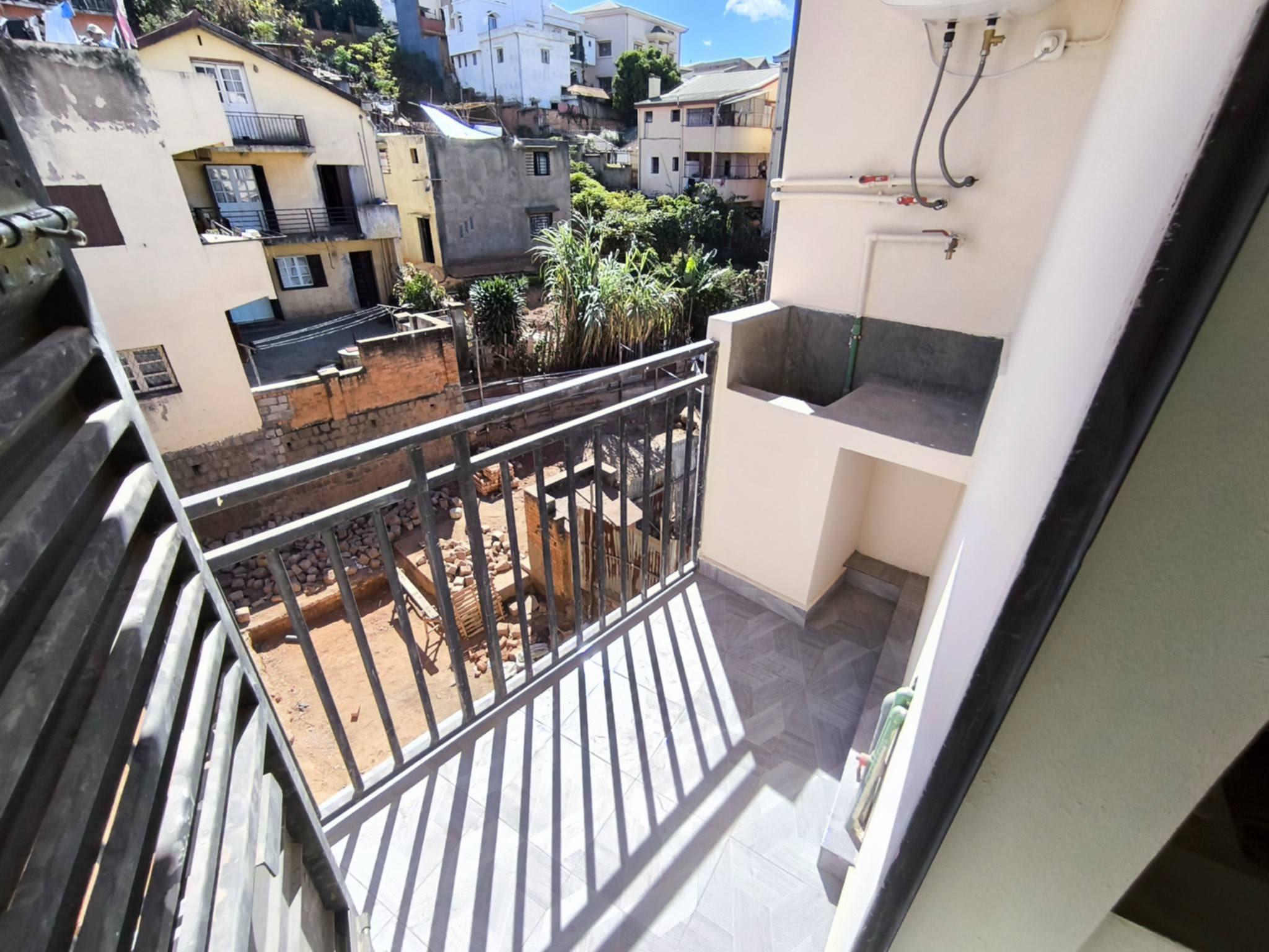 Location · Appartement · Soavinandriana, Antananarivo - photo 2