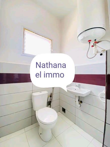 Trano Ahofa 3 ch. à louer — Talatamaty - photo 3