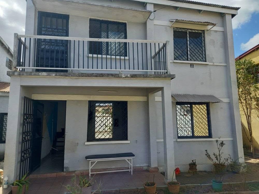 Location · Maison · Itaosy Cité, Antananarivo - photo 1