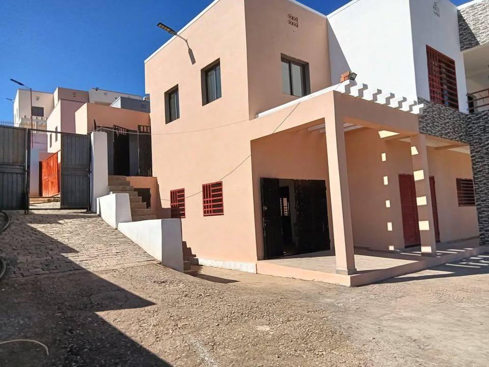 Vente · Villa neuve · Imerimanjaka, Antananarivo - photo 5