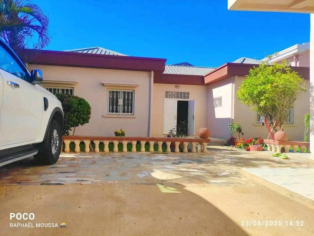Location · Maison · Ankadindratombo, Antananarivo - photo 1