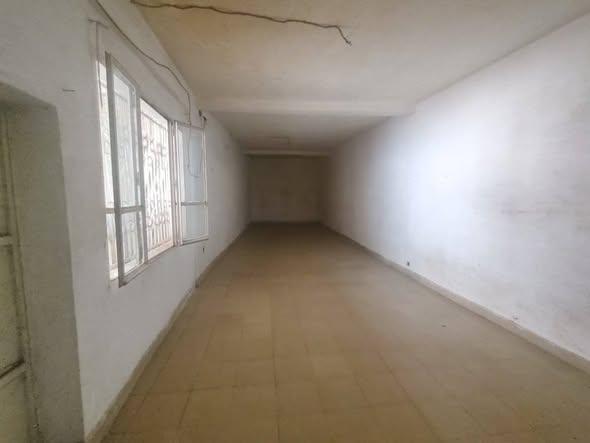 Bureau à louer — Ambohitsoa - photo 2