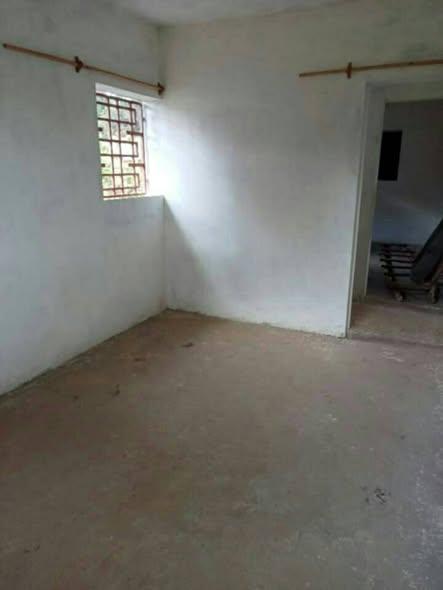 Trano Ahofa à louer — Ambatobe - photo 1