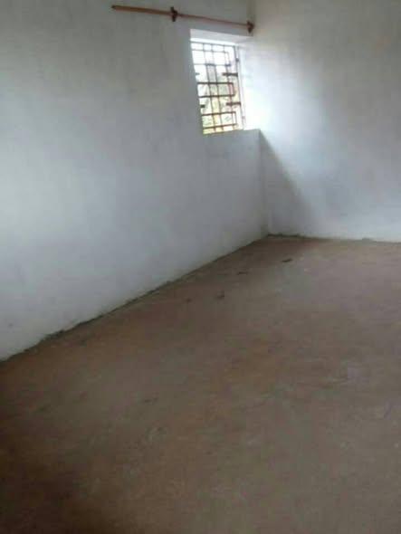 Trano Ahofa à louer — Ambatobe - photo 2