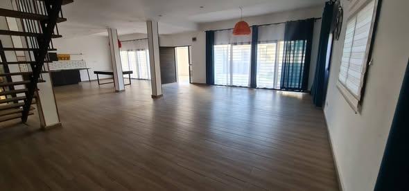 Bureau 3 ch. 120 m² à louer — Besarety - photo 5