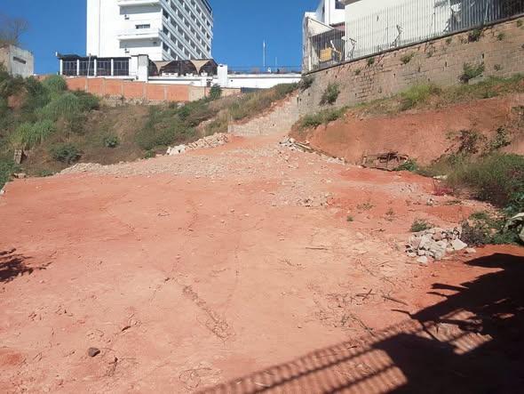 Terrain 800 m² à vendre — Andrainarivo - photo 1