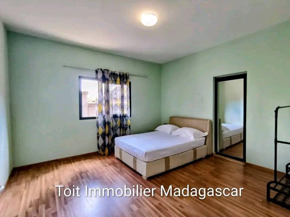 Villa meublée F5 4 chambres — Antanetibe, Talatamaty - photo 6