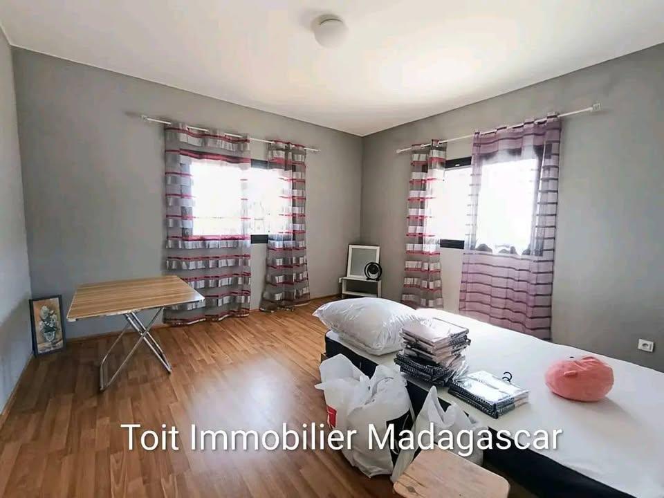 Villa meublée F5 4 chambres — Antanetibe, Talatamaty - photo 7