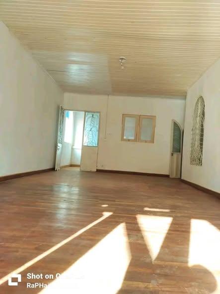 Appartement 2 ch. à louer — Ambohitso - photo 4