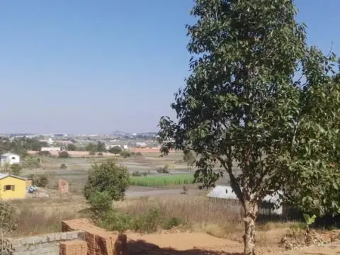 Terrain à vendre — Ivato — 32 000 000 Ar | Fonenako