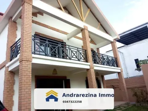 Maison 4 ch. à louer — Amboditsiry — 5 500 000 Ar | Fonenako