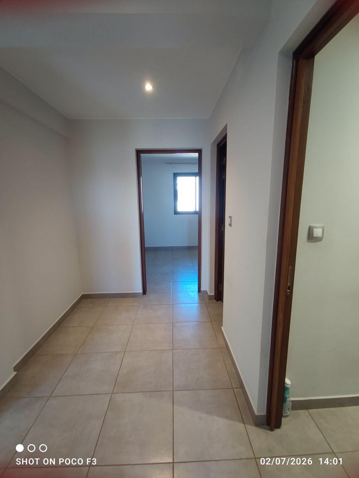 Location · Appartement T3 avec piscine et jardin · Marais Masay, Antananarivo - photo 6