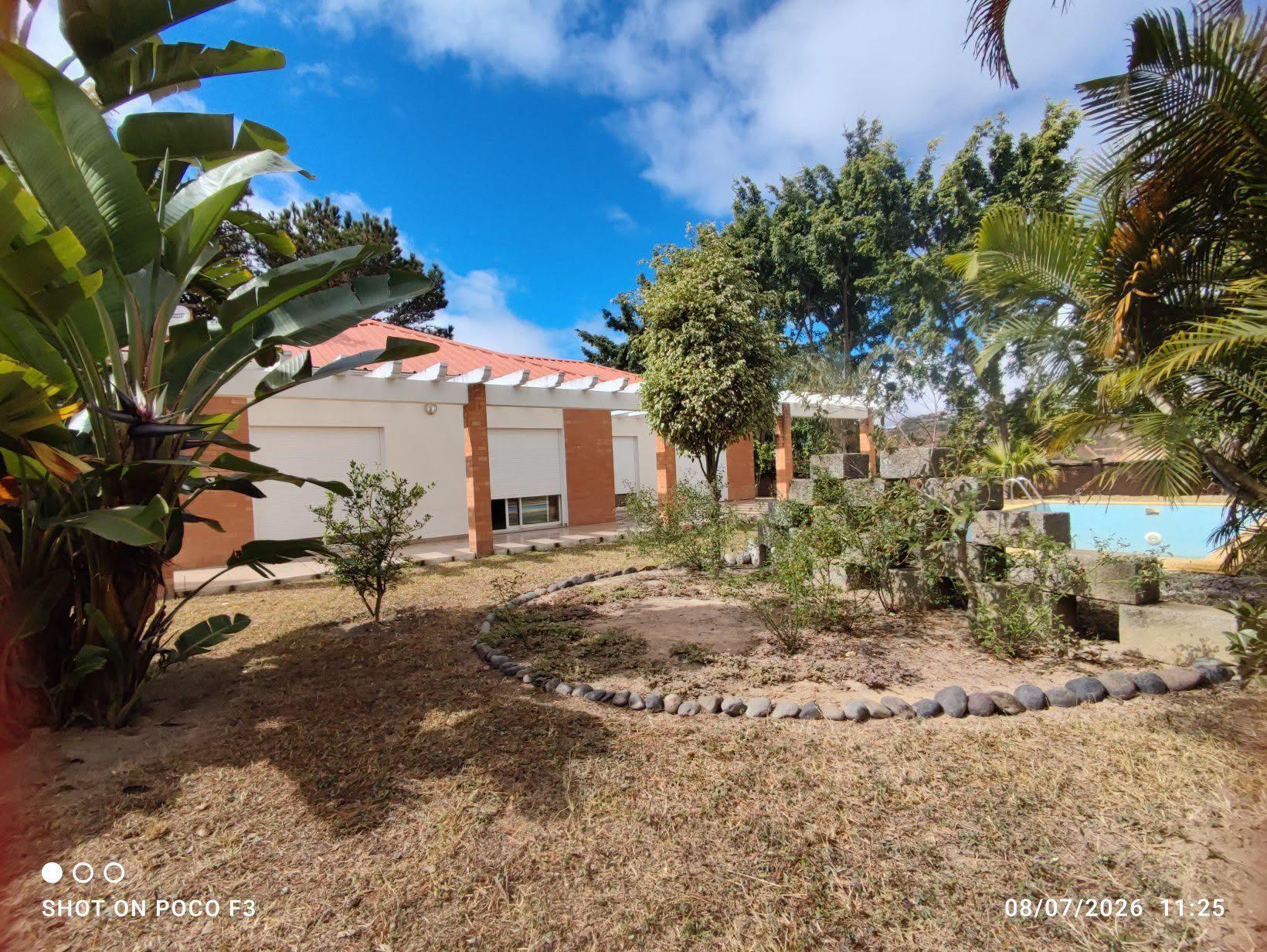 Location · Villa avec piscine · Ambatobe, Antananarivo - photo 3
