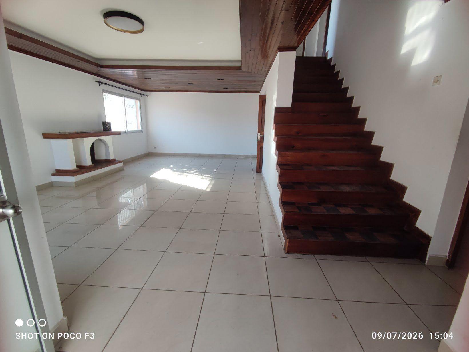 Location · Villa R+1 (4 chambres) · Ivandry, Antananarivo - photo 4