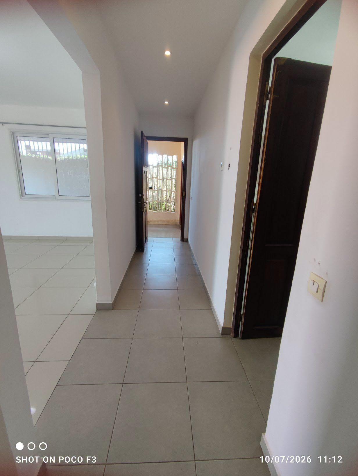 Location · Villa avec jardin · Androhibe, Antananarivo - photo 2