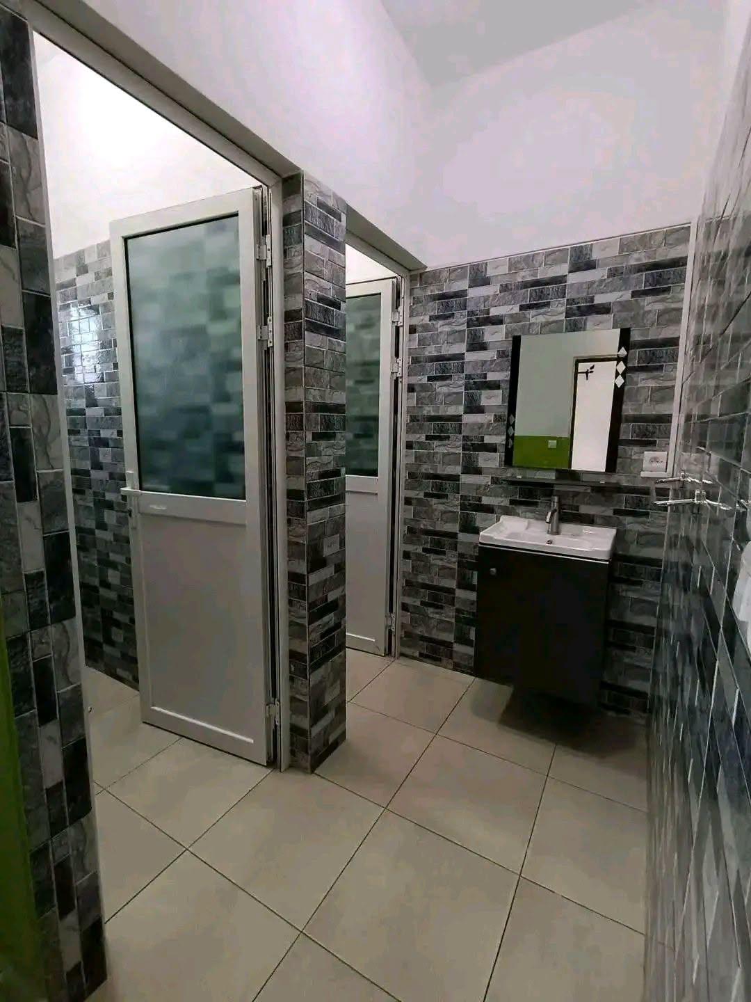 Location · Appartement T4 (RDC) · Ambohitrarahaba, Antananarivo - photo 3