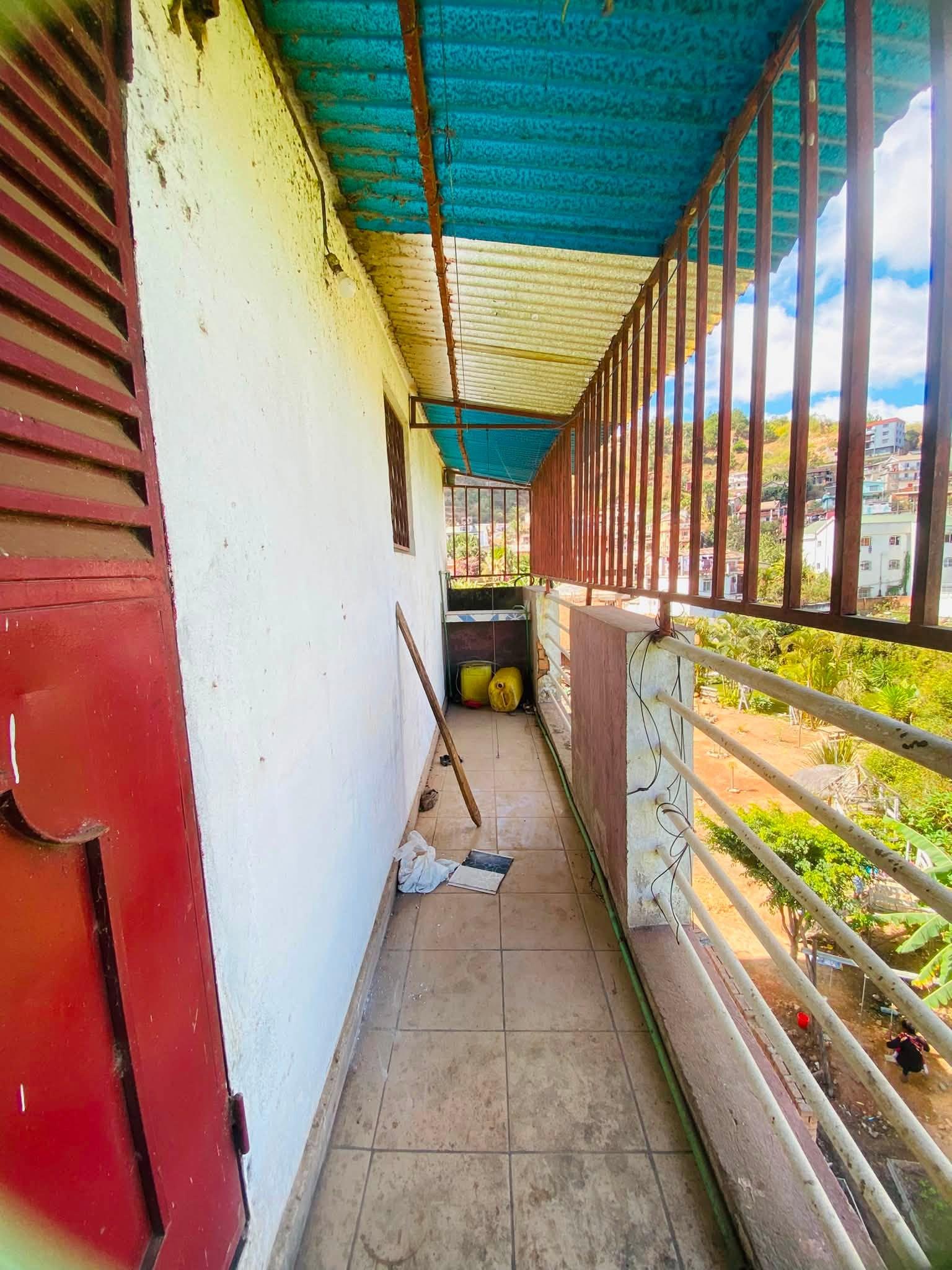 Location · Appartement 2 chambres · Ambolokandrina, Antananarivo - photo 2