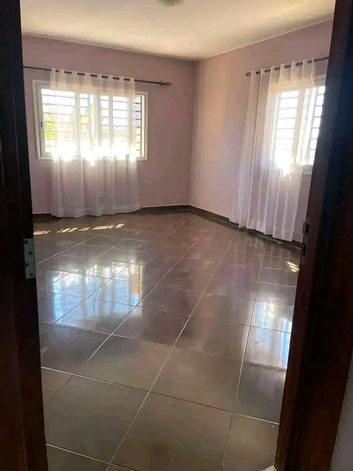 Location · Trano Ahofa de luxe (5 chambres) · Alasora, Antananarivo - photo 7