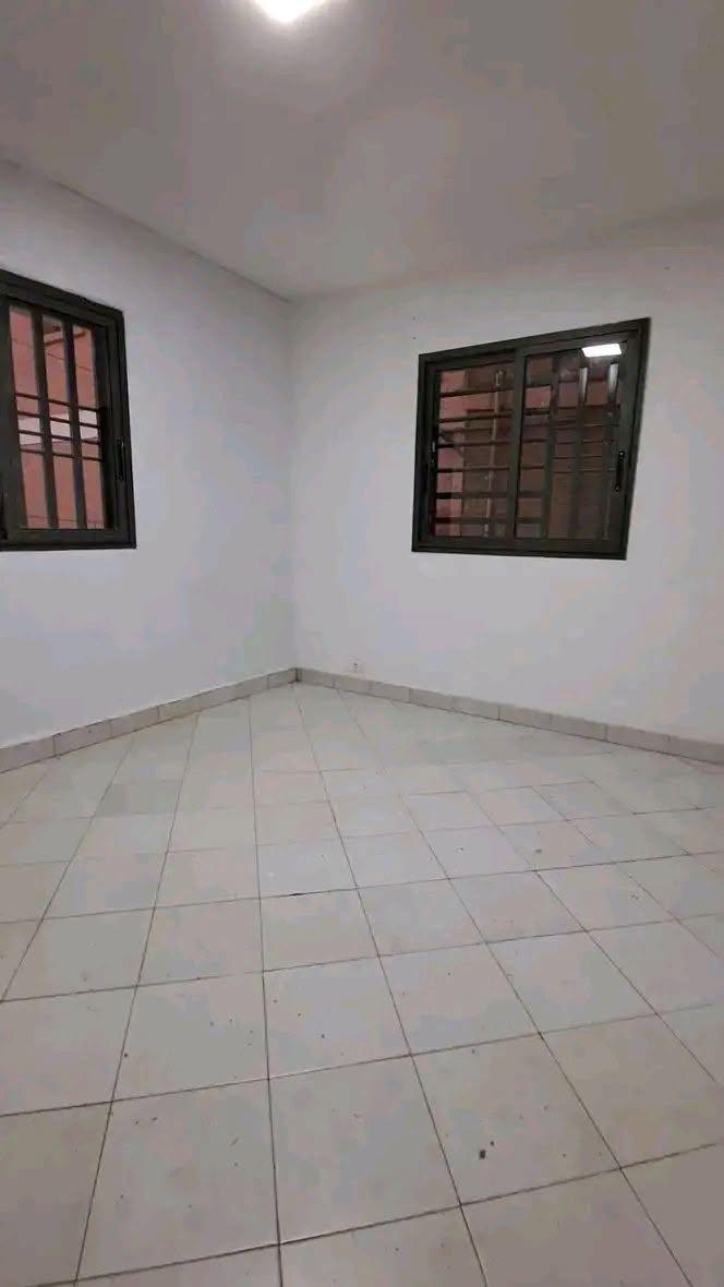 Location · Trano Ahofa F10 (7 chambres) · Ankadindramamy, Antananarivo - photo 6
