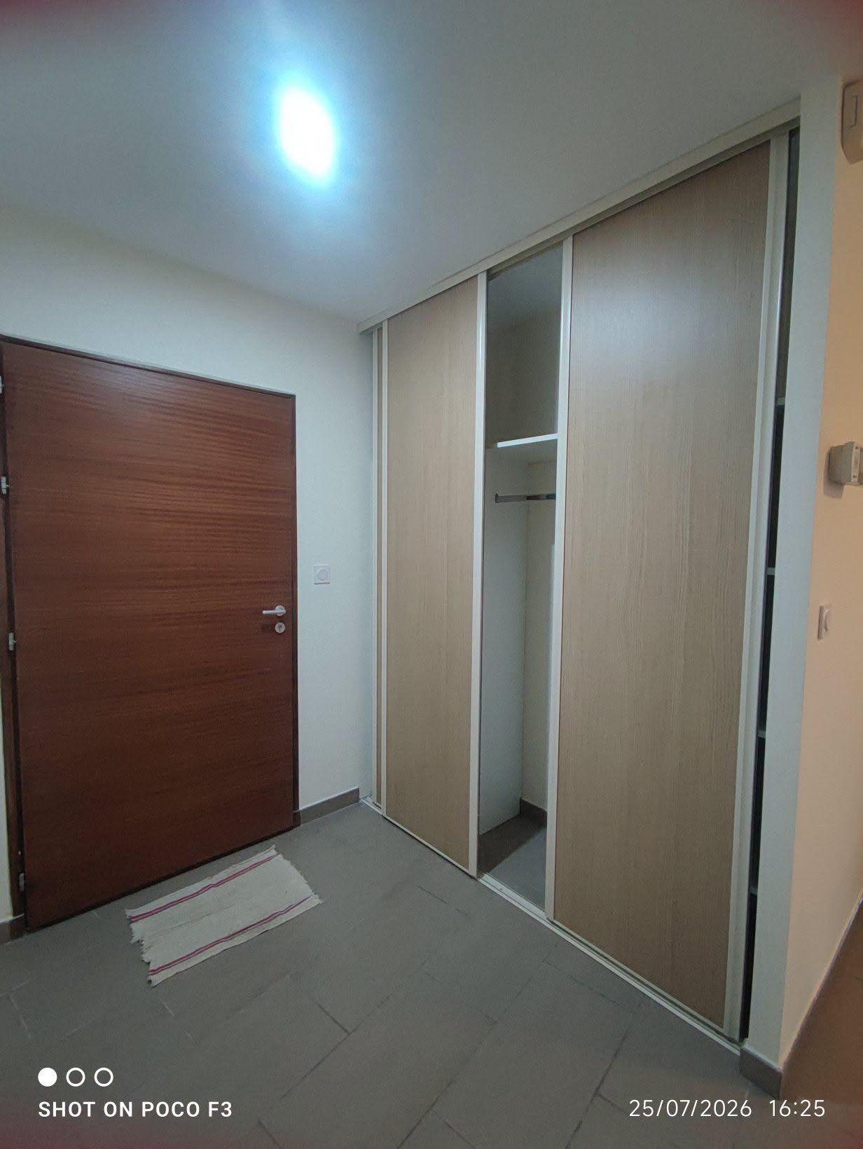 Location · Appartement T3 avec piscine · Ambatobe, Antananarivo - photo 6