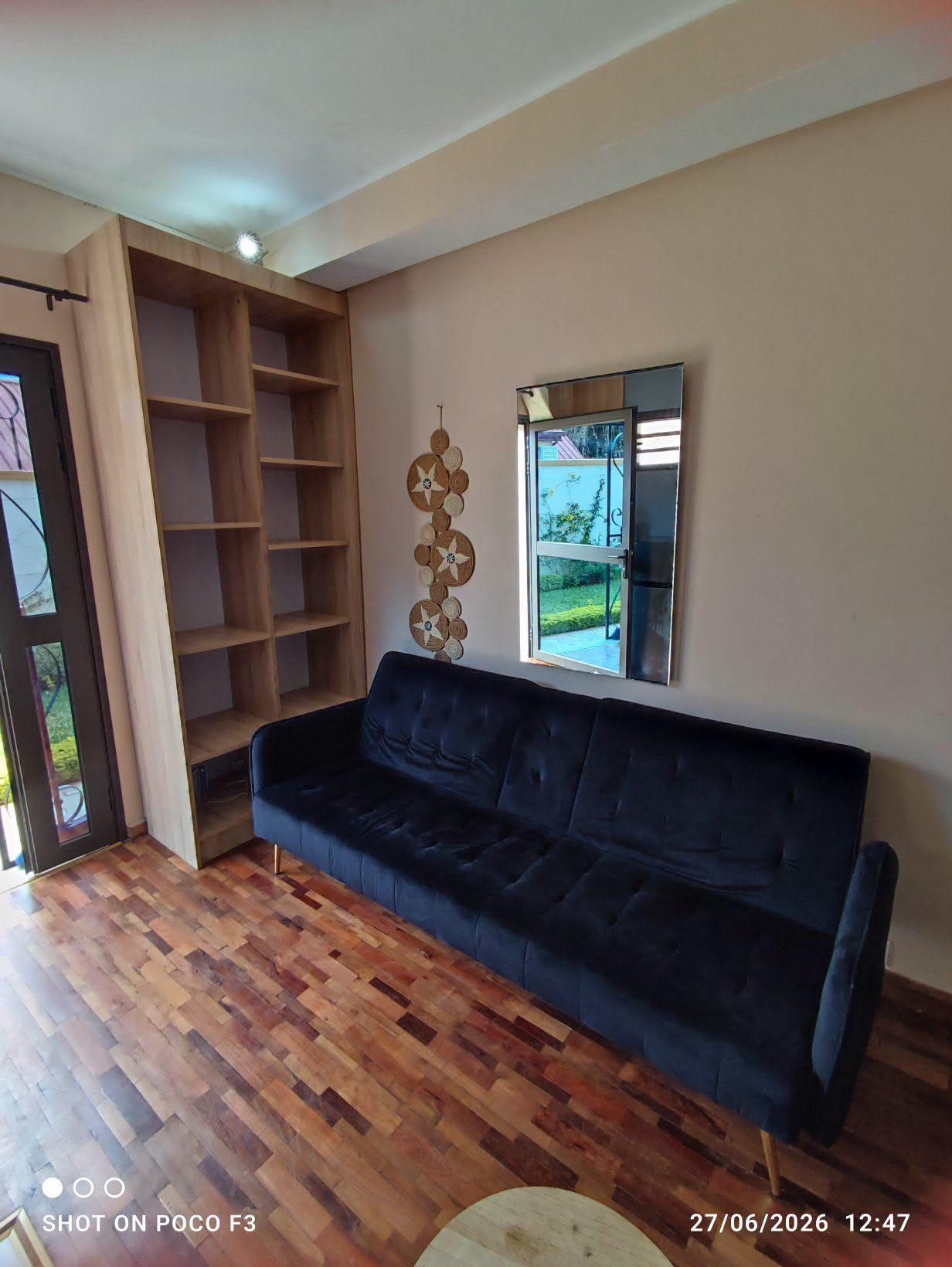 Location · Studio meublé · Ambatobe, Antananarivo - photo 2