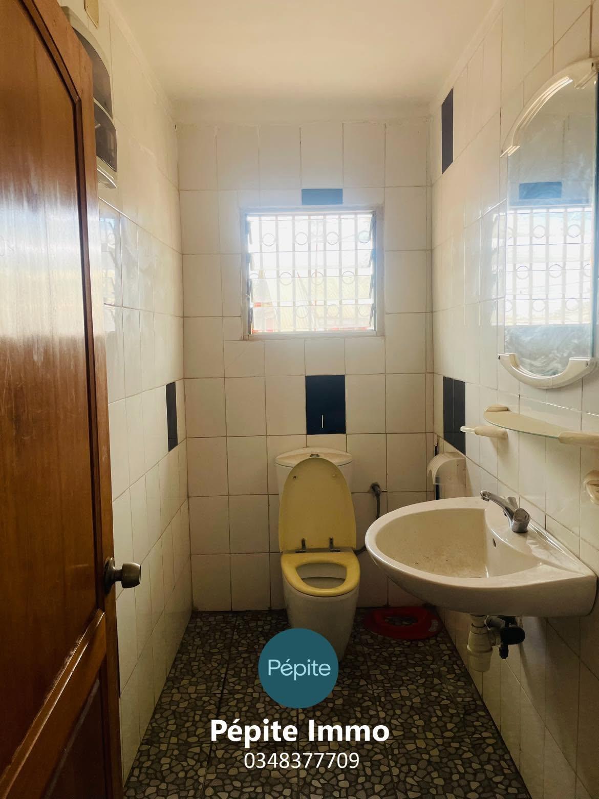 Location · Villa 4 chambres avec grande terrasse · Andoharanofotsy, Antananarivo - photo 1