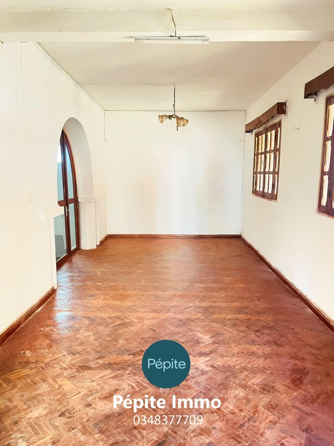 Location · Appartement RDC avec grande terrasse · Mahabo Andoharanofotsy, Antananarivo - photo 7
