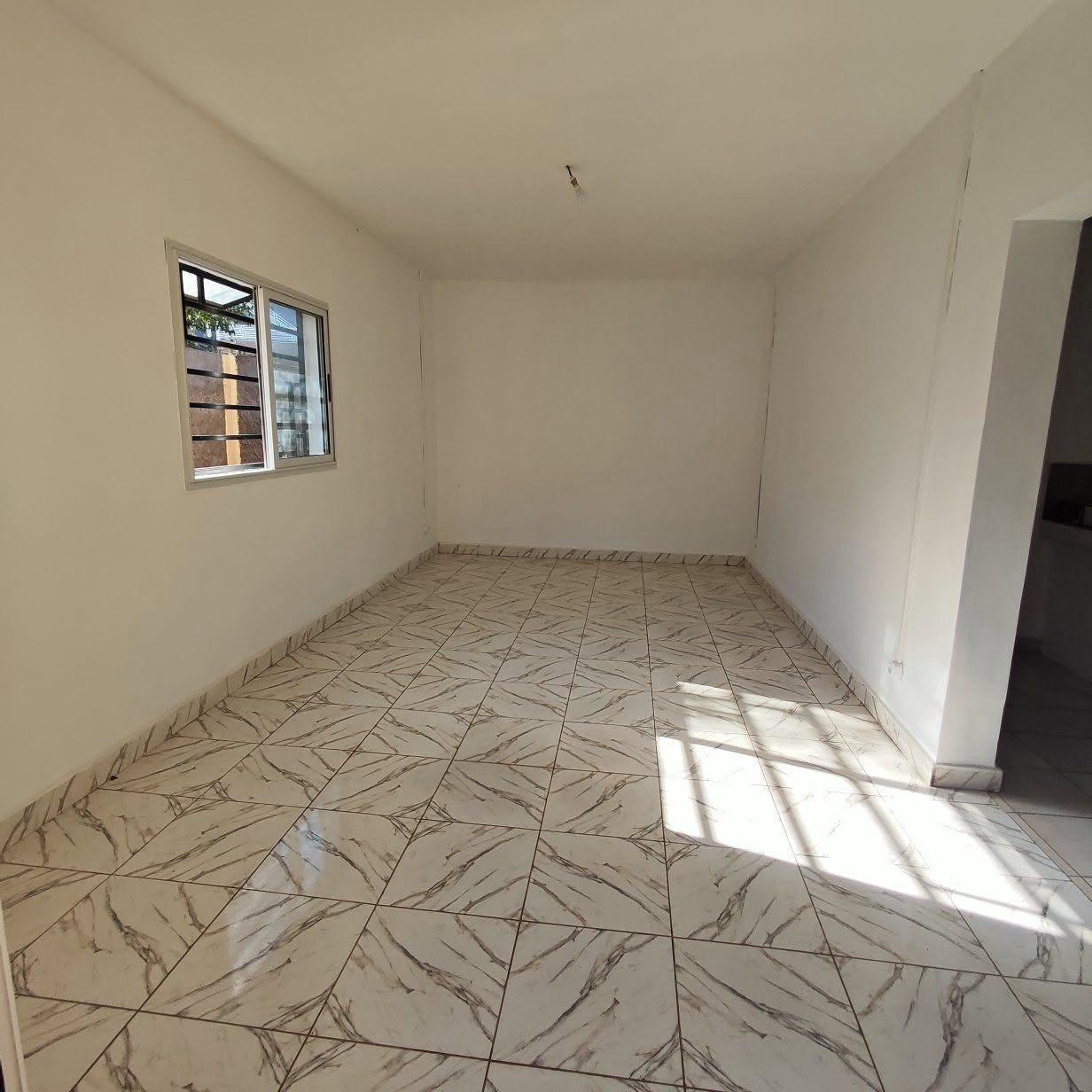 Location · Villa basse avec jardin · Amboanjobe (RN7), Antananarivo - photo 7