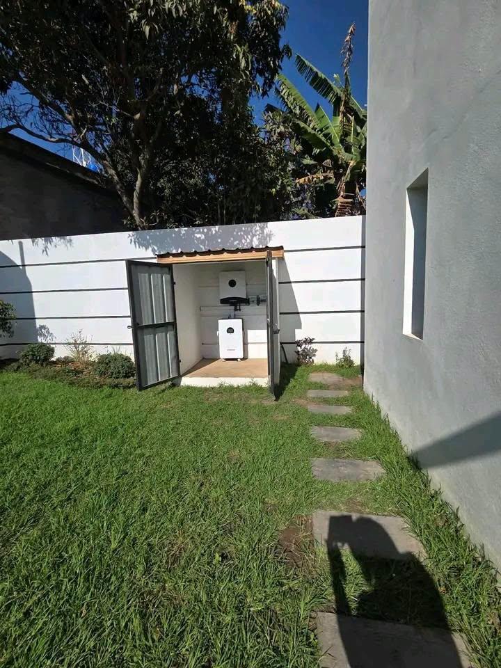 Villa 4 chambres 240 m² à vendre — Faliarivo Ampitatafika, Antananarivo - photo 5