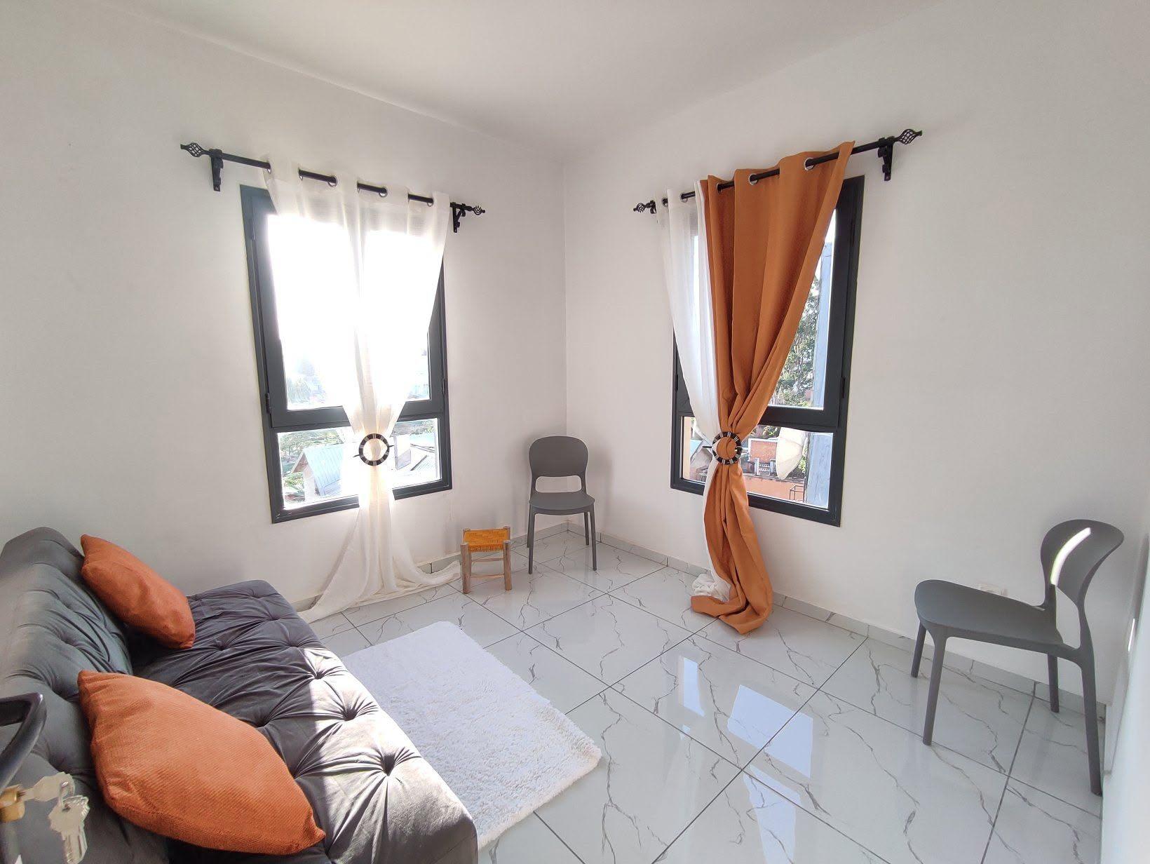 Location · Appartement meublé (3 chambres) · Mandrosoa Ivato, Antananarivo - photo 2