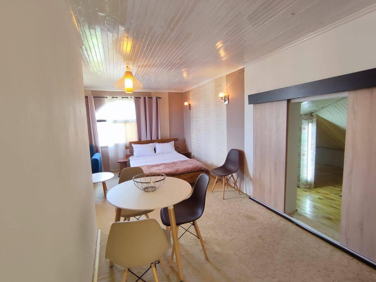 Location · Studios meublés (Jirama inclus) · Mahazoarivo, Antananarivo - photo 3