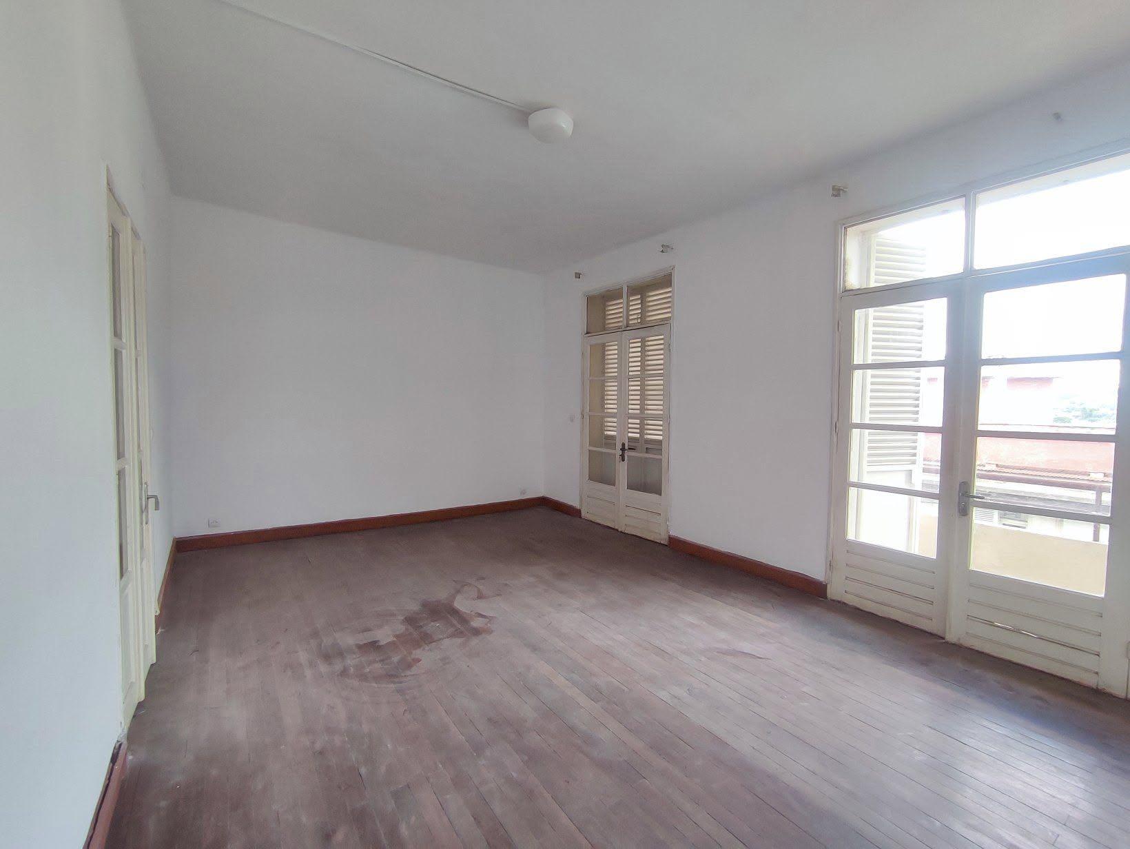 Location · Appartement 3 chambres (habitation ou bureau) · Antsahabe, Antananarivo - photo 3