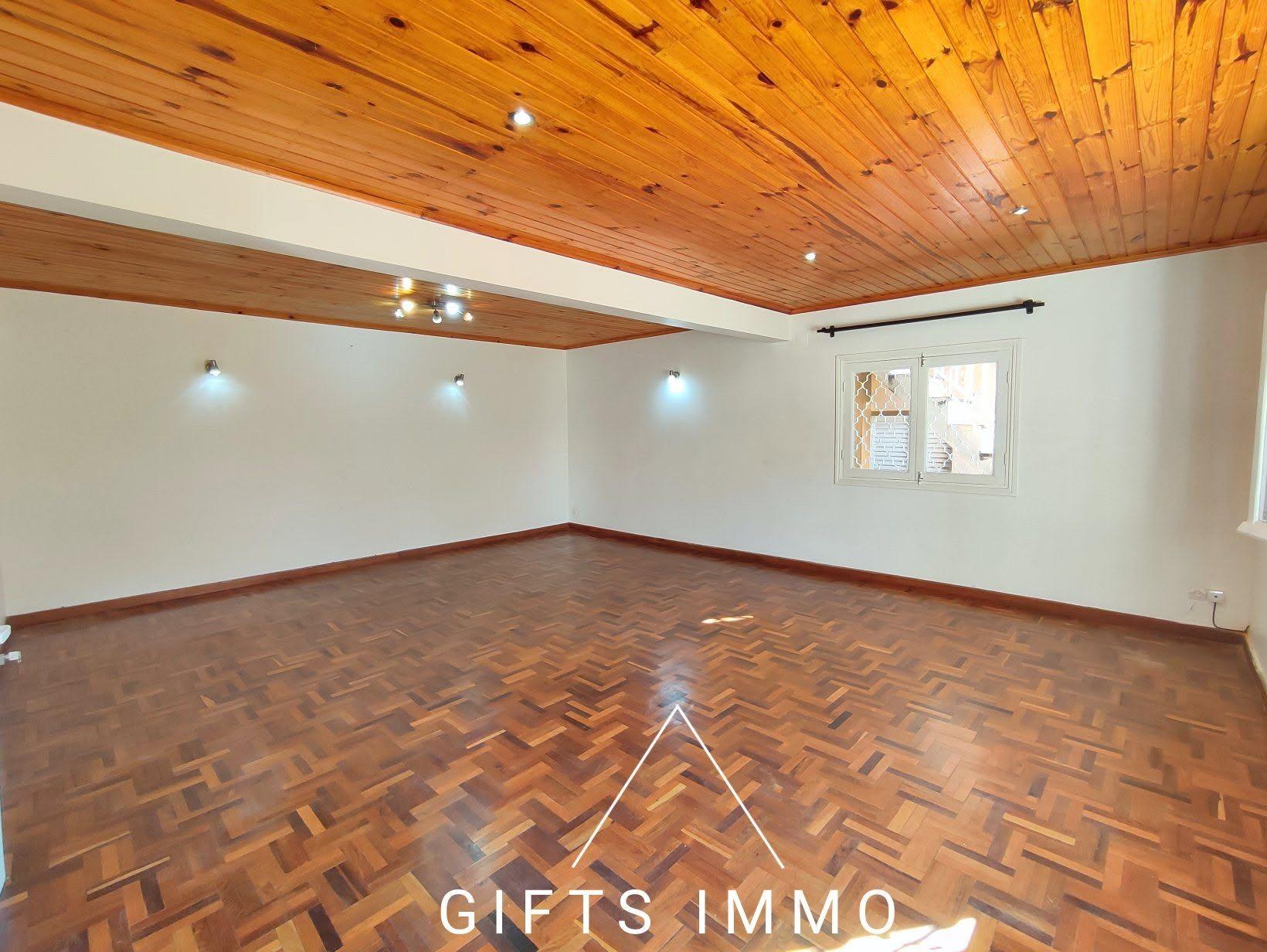 Location · Maison indépendante (habitation ou bureau) · Andrainarivo, Antananarivo - photo 3