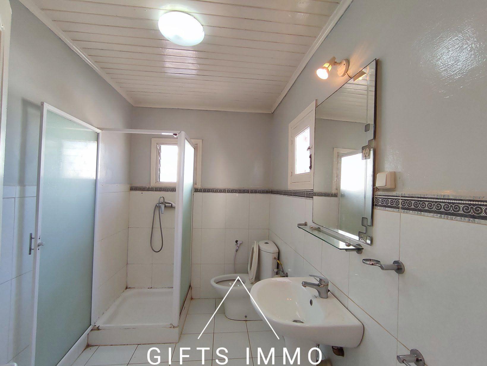 Location · Maison indépendante (habitation ou bureau) · Andrainarivo, Antananarivo - photo 6