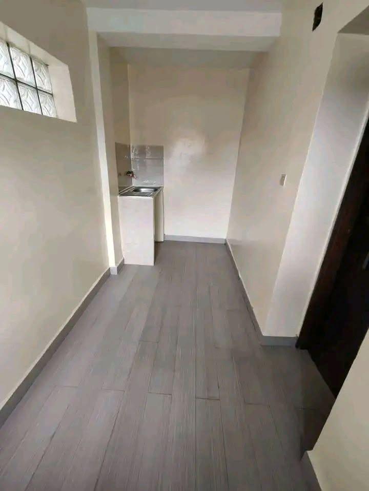 Location · Étage 4 pièces bord de route (70 m²) · Avaradoha, Antananarivo - photo 2